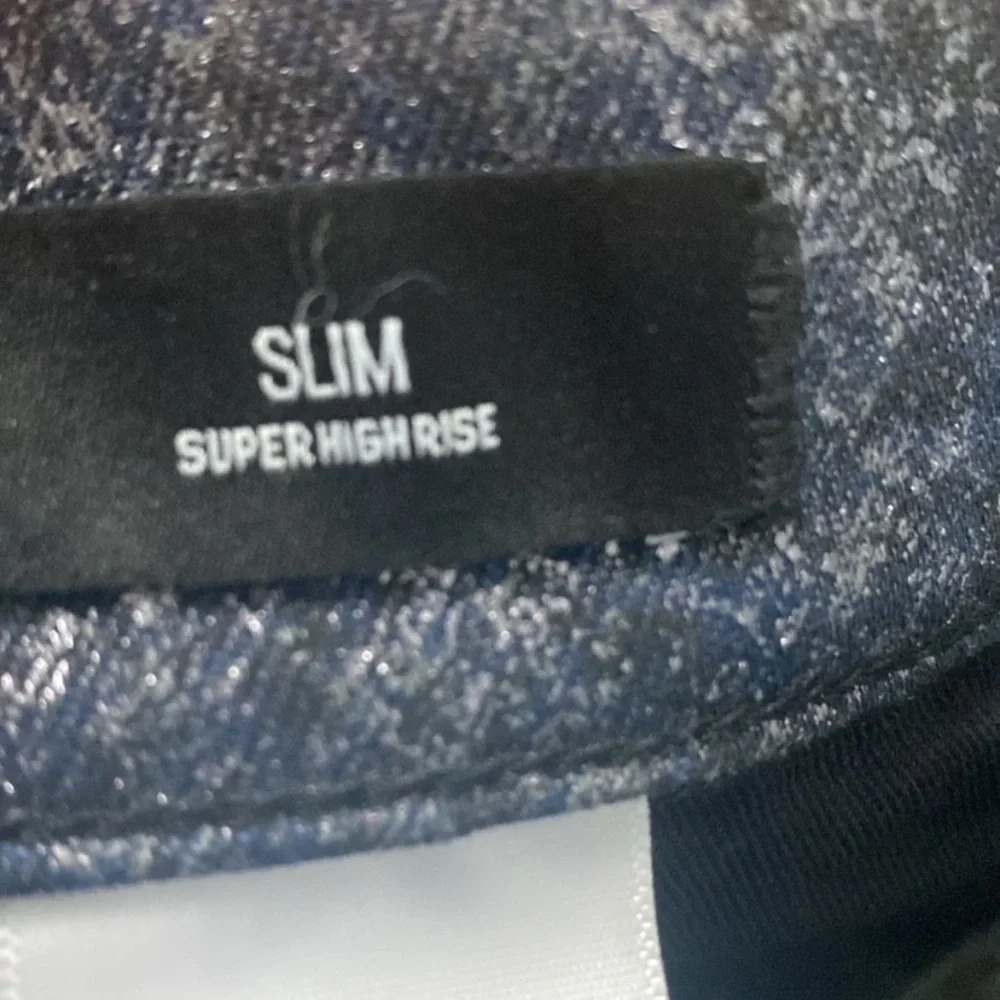 NWOT Express Super High Waisted Metallic Slim Super Size 6 petite jeans